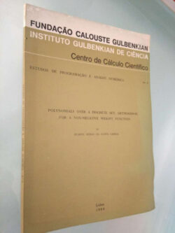 Polynomials over a discret set