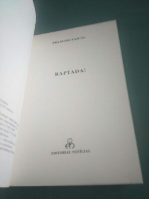 Raptada! - Francine Pascal