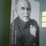 A Um Canto do Meio da Gente - José Carlos Robalo 