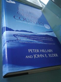 In the ghost country - Peter Hillary / John E. Elder