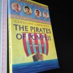 The pirates of Pompeii - Caroline Lawrence