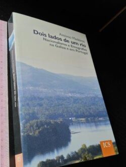 Dois lados de um rio - António Medeiros
