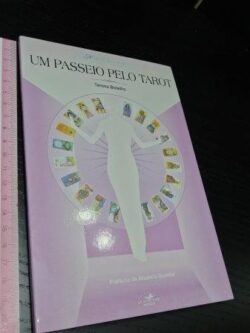 Um passeio pelo Tarot - Teresa Botelho