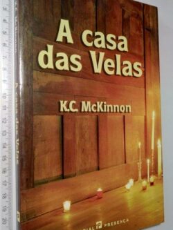 A casa das velas - K. C. McKinnon