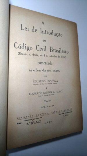 A lei de introdução ao Código Civil Brasileiro comentada (vol. 3) - Eduardo Espinola