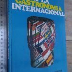 Viaje a la gastronomía internacional (Caja de ahorros provincial de guipuzcoa) -