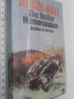 https://esconderijodoslivros.pt/wp-content/uploads/2020/05/B38-Livro-n%c3%a3o-catalogado-Edi%c3%a7%c3%a3o-em-Ingl%c3%aas-103.jpg