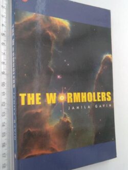 https://esconderijodoslivros.pt/wp-content/uploads/2020/05/B38-Livro-n%c3%a3o-catalogado-Edi%c3%a7%c3%a3o-em-Ingl%c3%aas-43.jpg