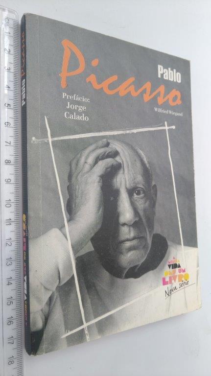 https://esconderijodoslivros.pt/wp-content/uploads/2020/05/B39-Livro-n%c3%a3o-catalogado-38.jpg https://esconderijodoslivros.pt/wp-content/uploads/2020/05/B39-Livro-n%c3%a3o-catalogado-38.jpg