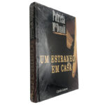 Um estranho em casa - Patricia MacDonald