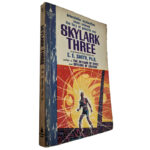Skylark three - E. E. Smith