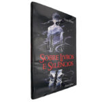 Sobre livros e silêncios - Lívia Petry