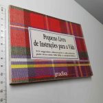 Pequeno Livro de Instruções para a Vida -
