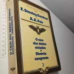 O caso dos dados viciados * Divórcio sangrento - E. Stanley Gardner e A. A. Fair