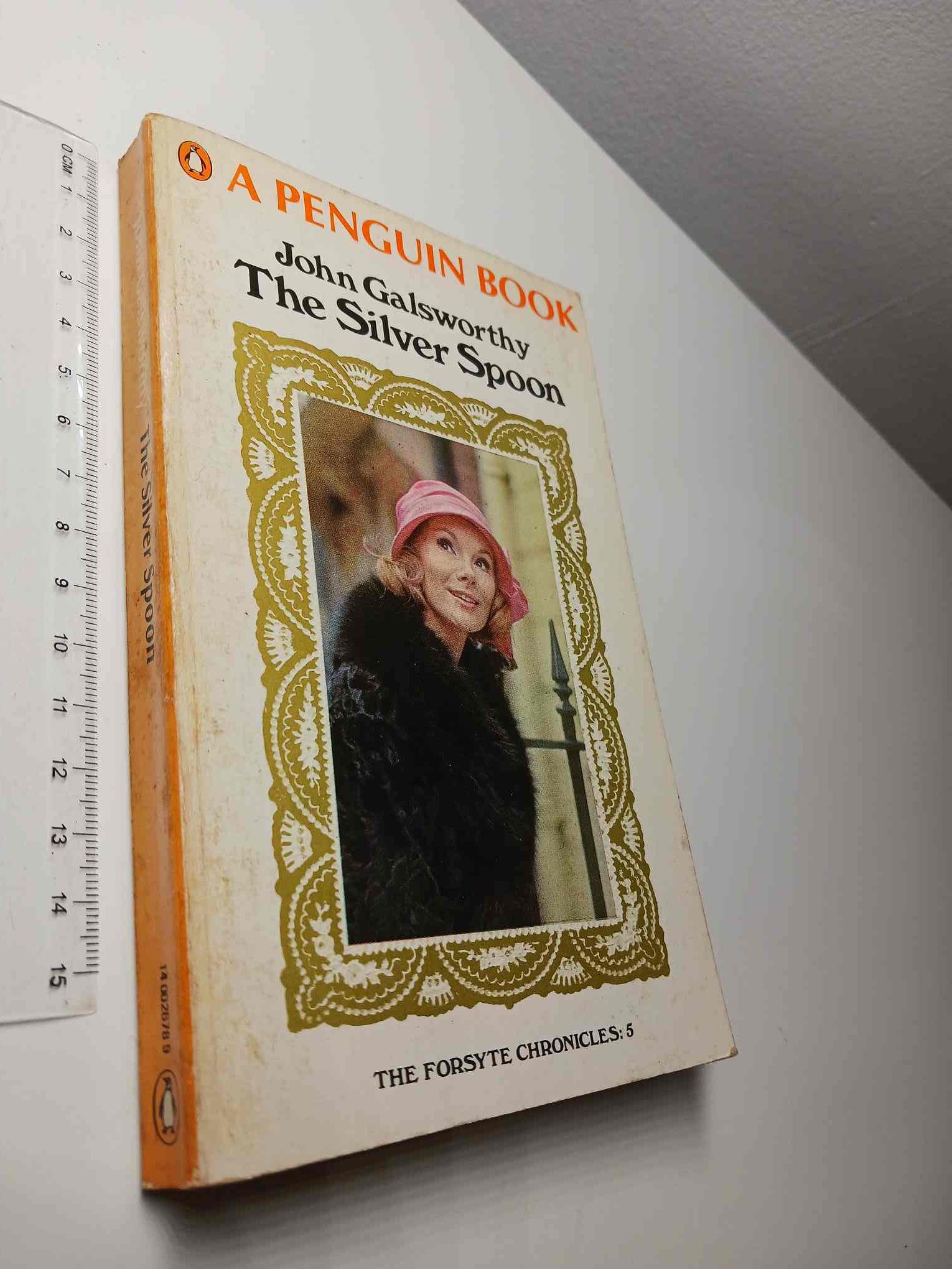 Y78 - (18) The Silver Spoon - John Galsworthy - Image 1