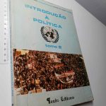 Introdução à política (Tomo 2) - Victor Henriques / Belmiro Gil Cabrito
