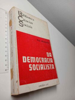 Da democracia socialista - Roy Medvedev