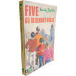 Five go to demon's rocks - Enid Blyton