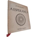 https://esconderijodoslivros.pt/wp-content/uploads/2025/08/DDX39-58-rotated.jpg