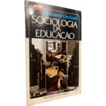 https://esconderijodoslivros.pt/wp-content/uploads/2025/10/DD169-51-rotated.jpg