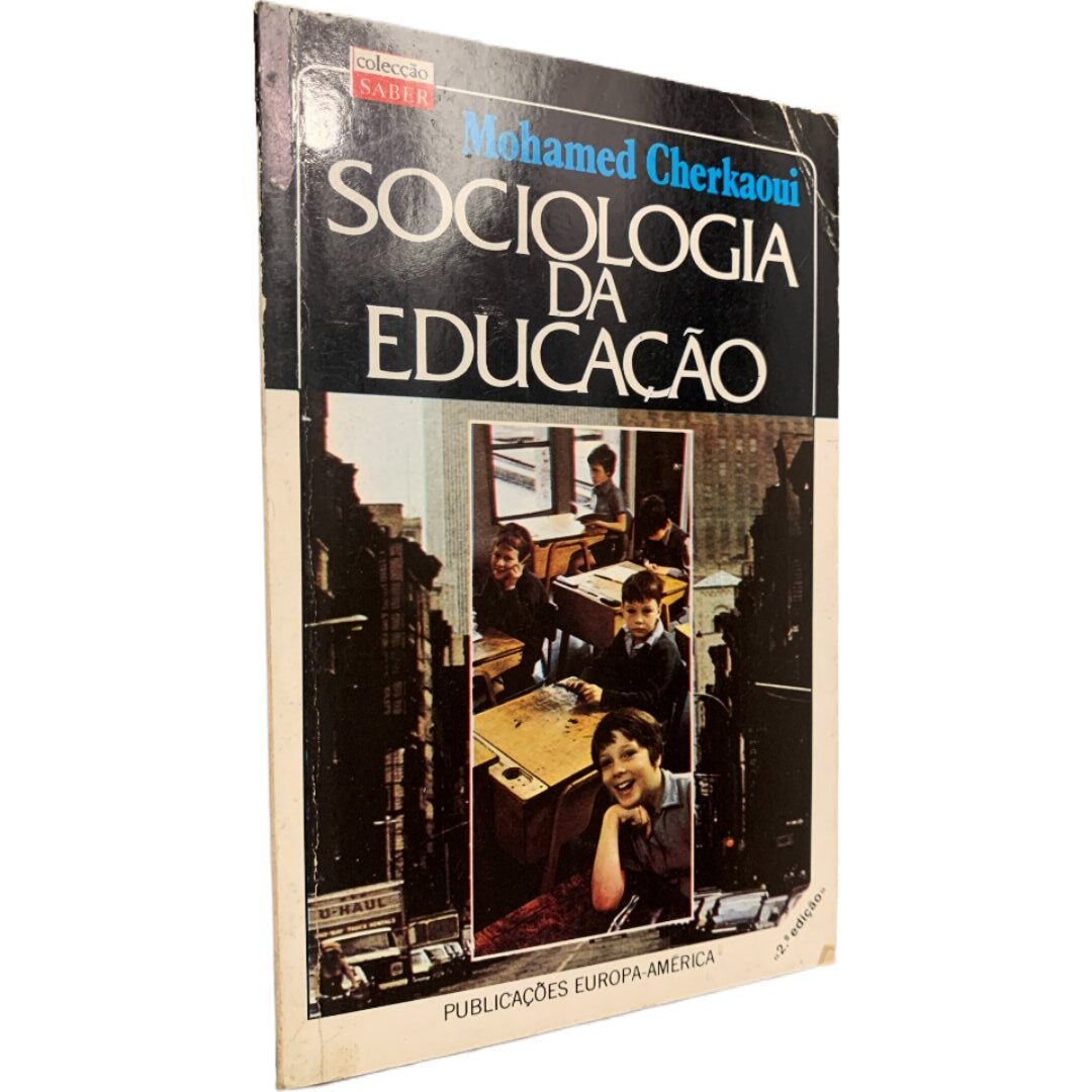 https://esconderijodoslivros.pt/wp-content/uploads/2025/10/DD169-51-rotated.jpg https://esconderijodoslivros.pt/wp-content/uploads/2025/10/DD169-51-rotated.jpg