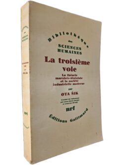 https://esconderijodoslivros.pt/wp-content/uploads/2025/12/SAL-D18-15-rotated.jpg